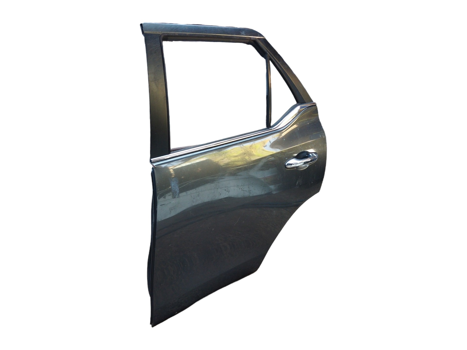 Porta Traseira L/e Toyota Sw4 2016/23 C/detalhes 3