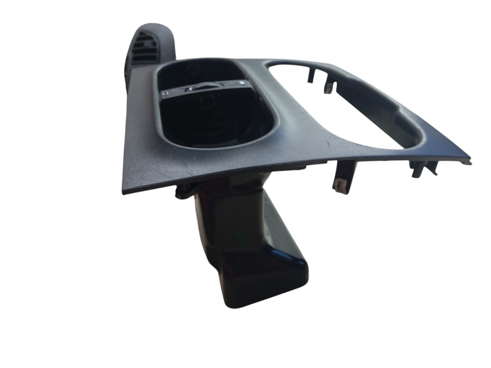 MOLDURA DO PAINEL CENTRAL DIFUSOR DE AR FIAT STRADA 2013/18 4