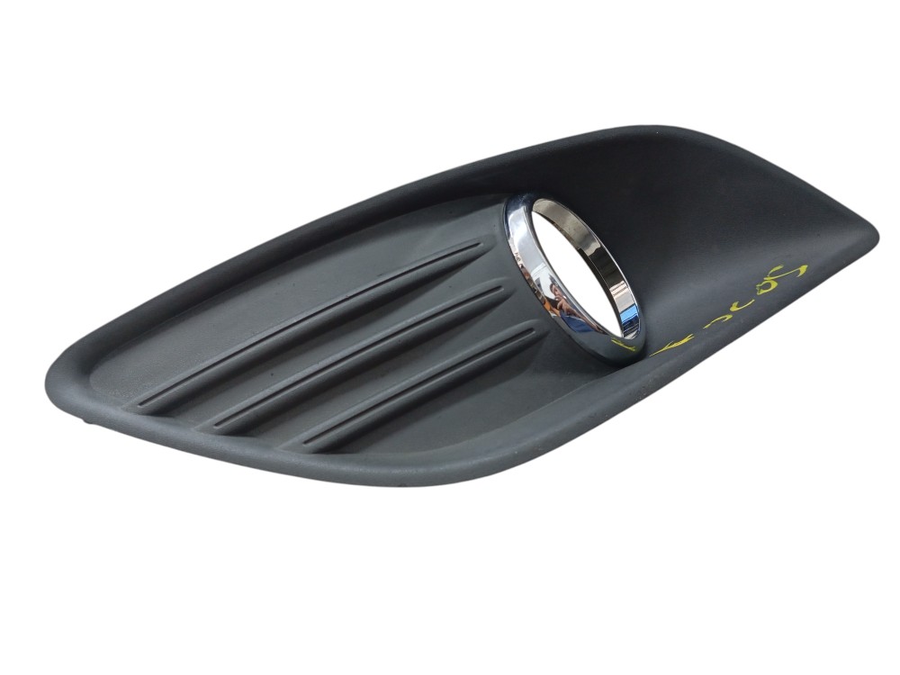 Moldura Do Farol De Milha Ford Focus 2009/13 2