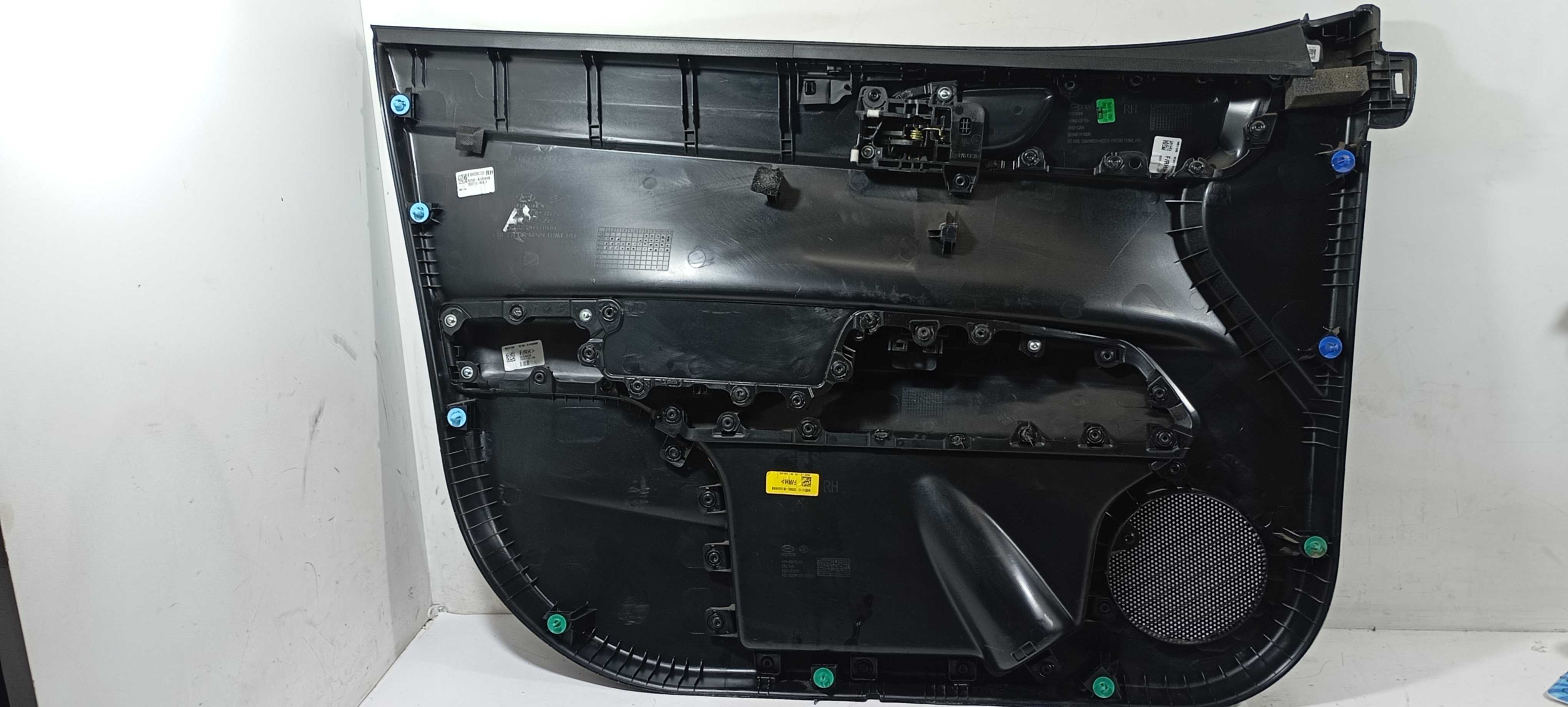 Forro Porta Dianteiro Direito Hb20 Comfort 2023 82320r1010 5
