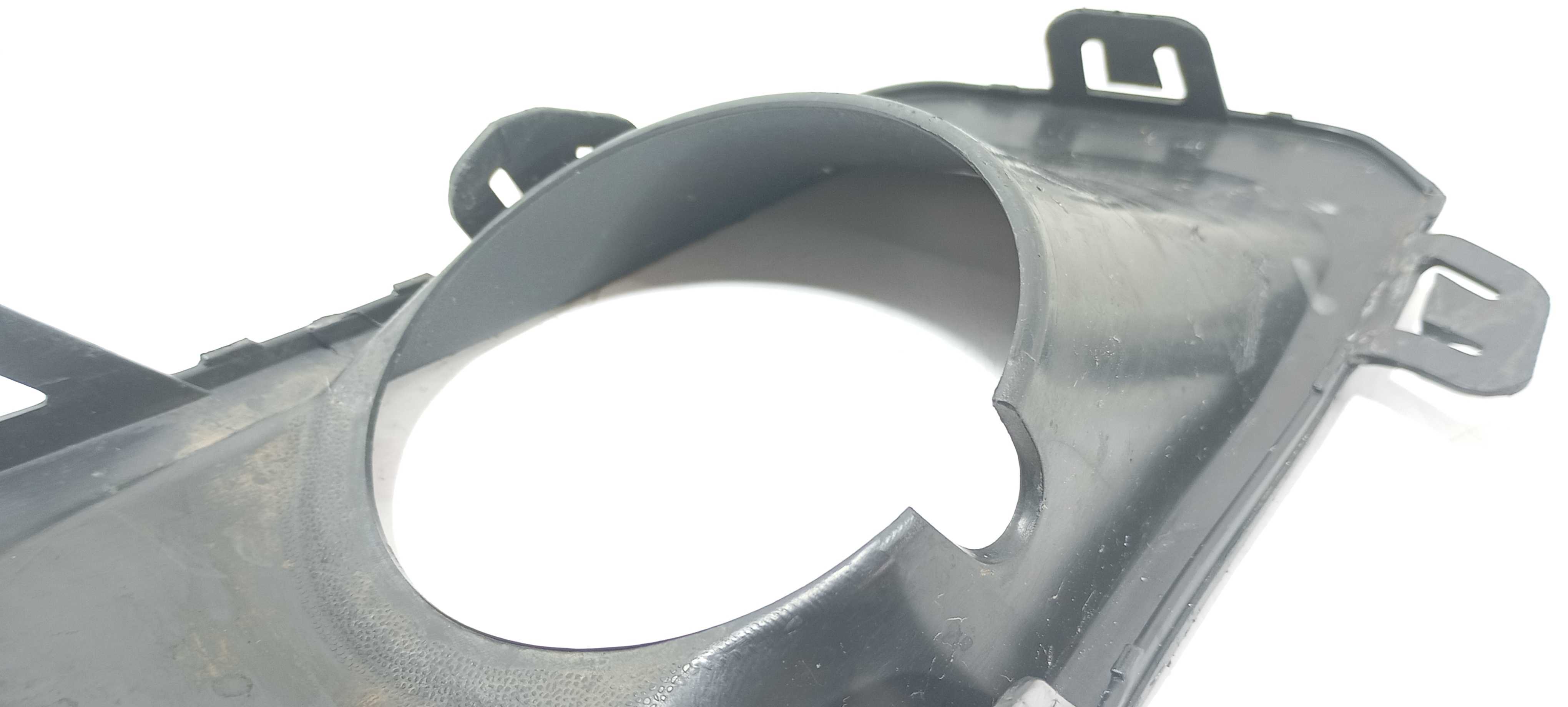 Moldura Farol Milha D. C/detalhe Gm Onix 1.4 18 52092366 Preto Direito 8