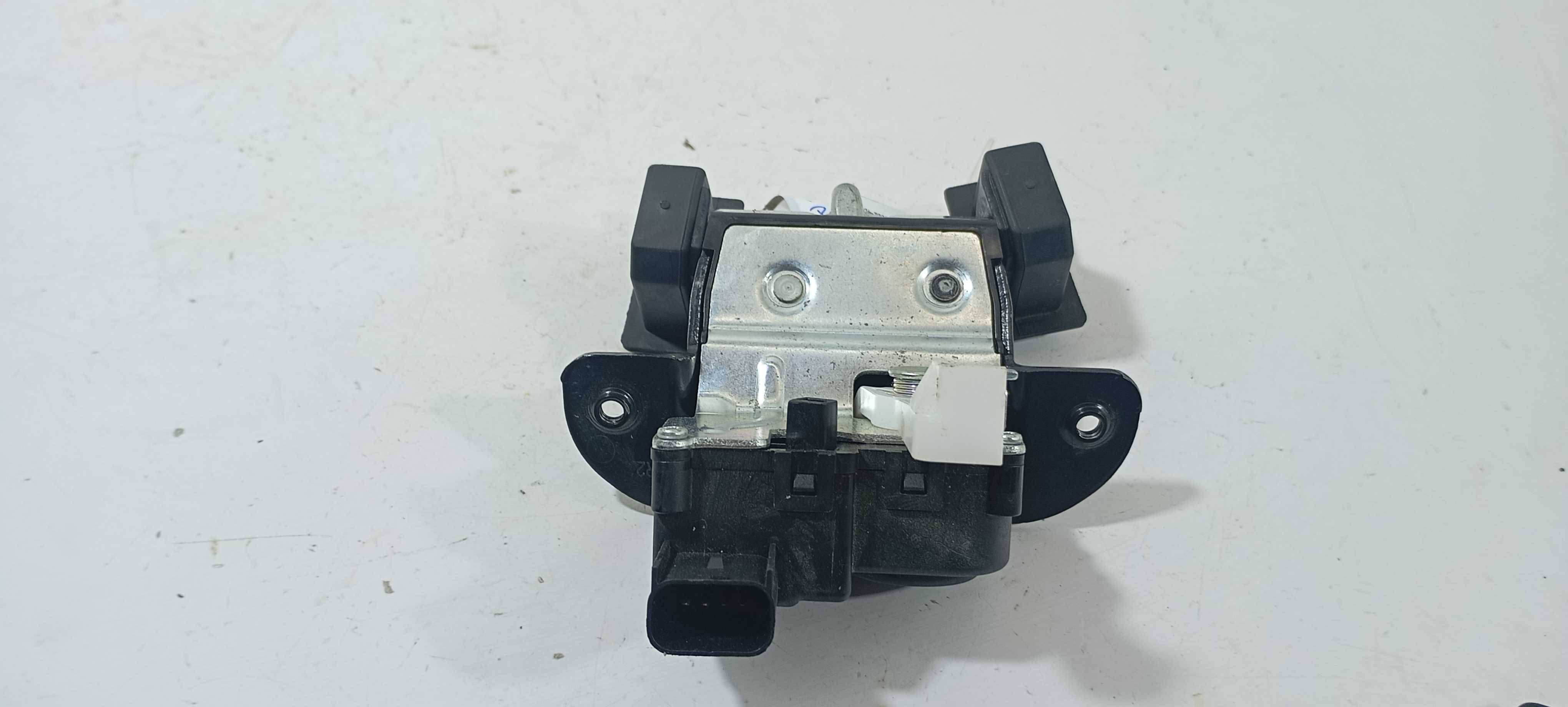 Fechadura Tampa Traseira Hb20 Comfort 2023 81230j9000 3