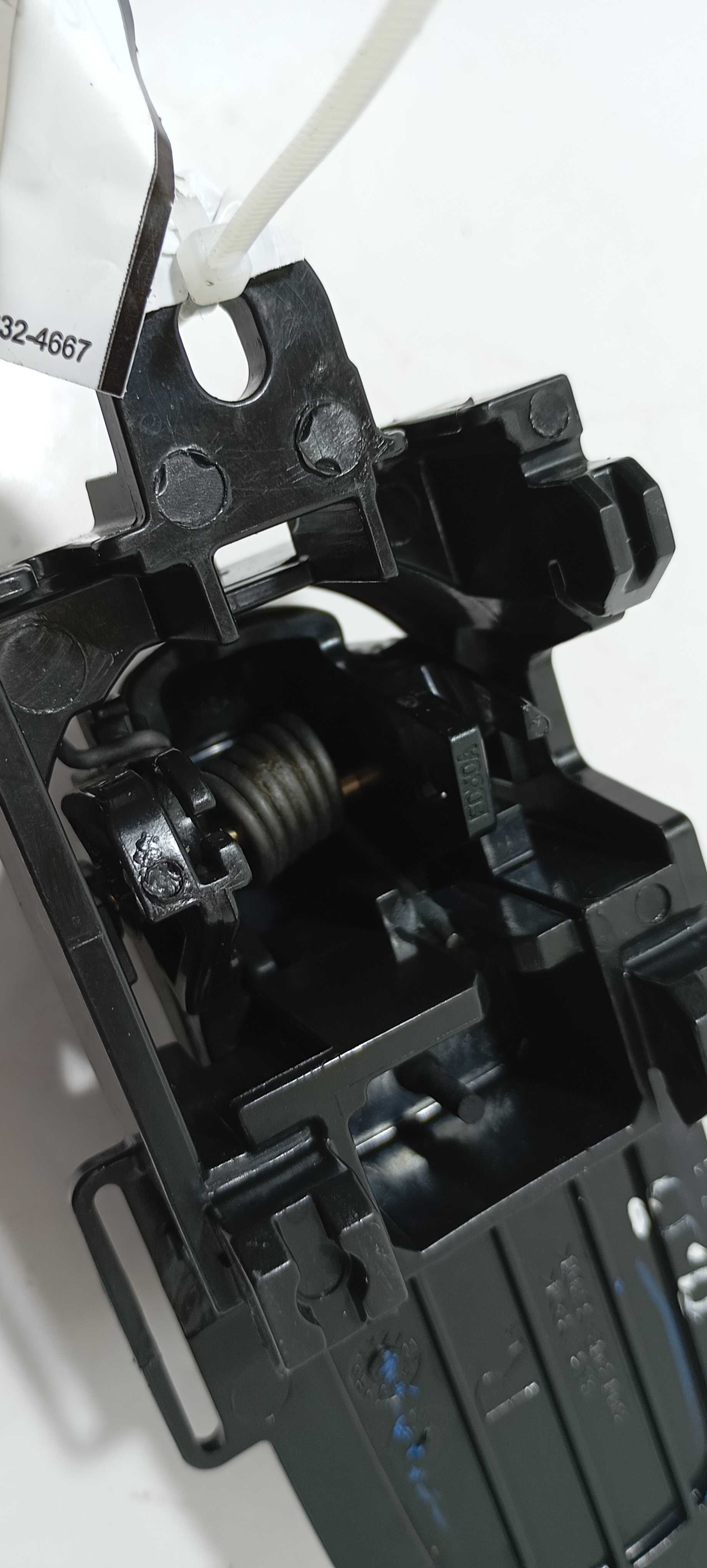 Maçaneta Interna Diant. D. Nissan Tiida Sedan 1.8 12 V2305  Preto Dianteira 10