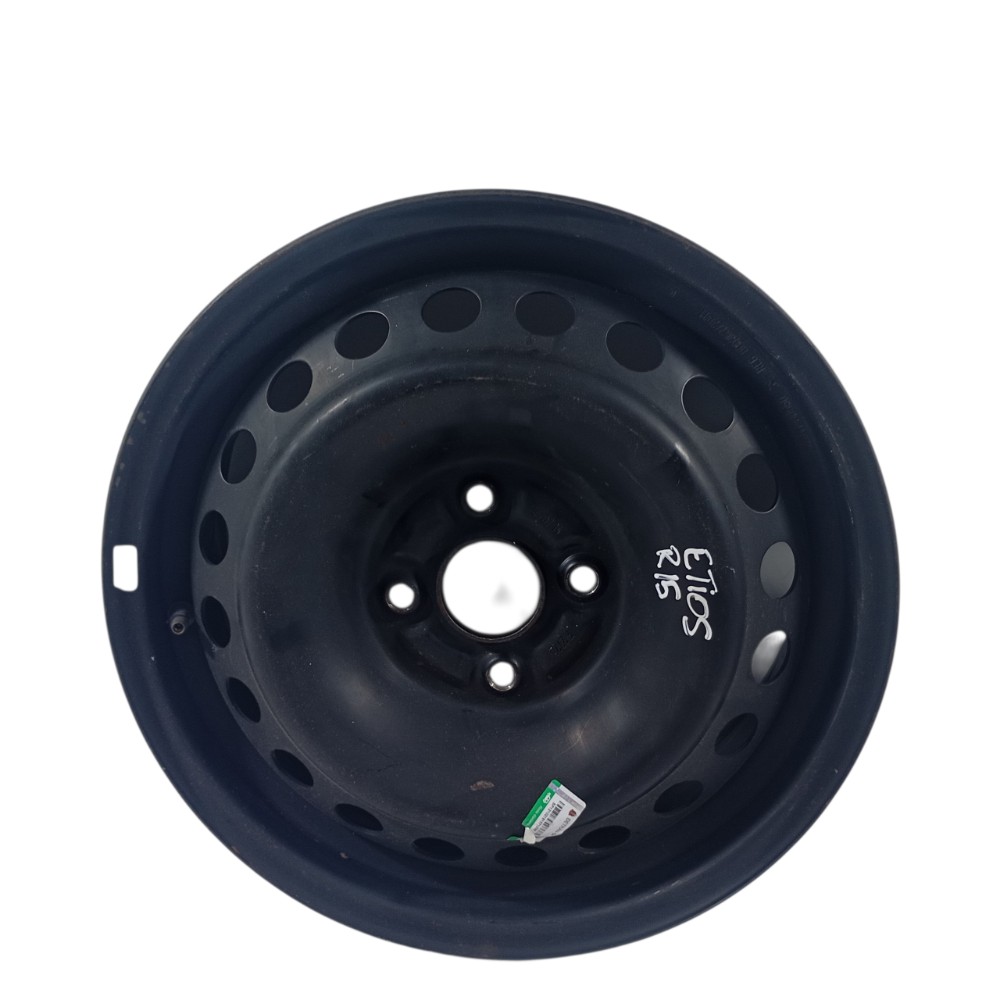 Roda  Toyota Etios Aro15  1.5 2014 426110d550 Preto 2