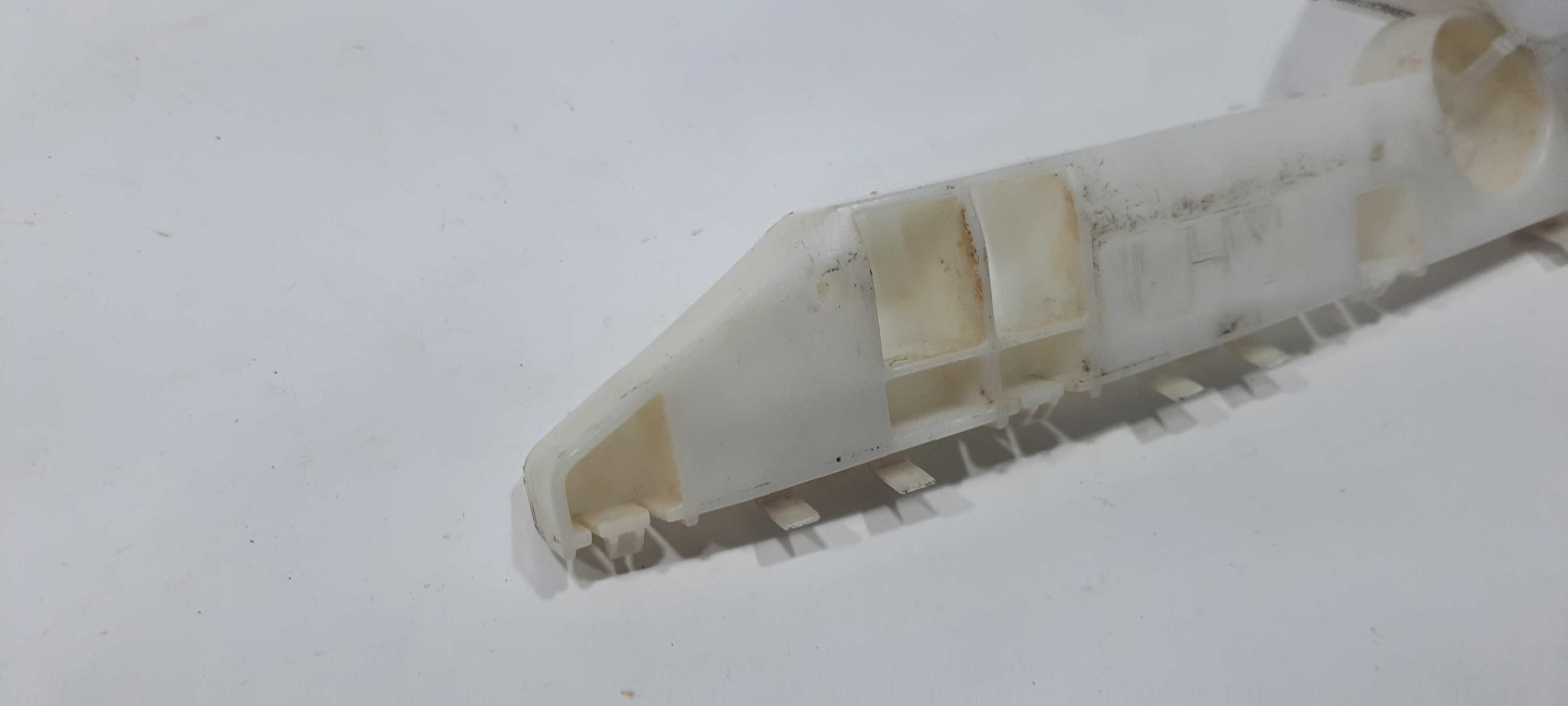 Guia Parachoque Direito Nissan March Sv 1.0 2016 852209leoa 1