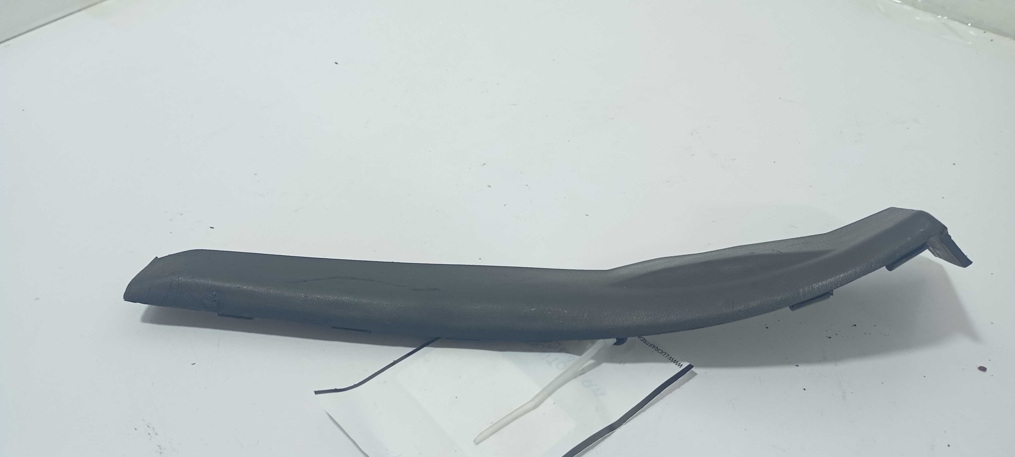 Acabamento Churrasqueira Dir Gm Prisma 1.4 Lt 2019 52048247 Preto