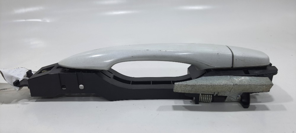 Maçaneta Externa Traseira Direita Nissan Kicks 2019 Pa66gf25 Branco 2