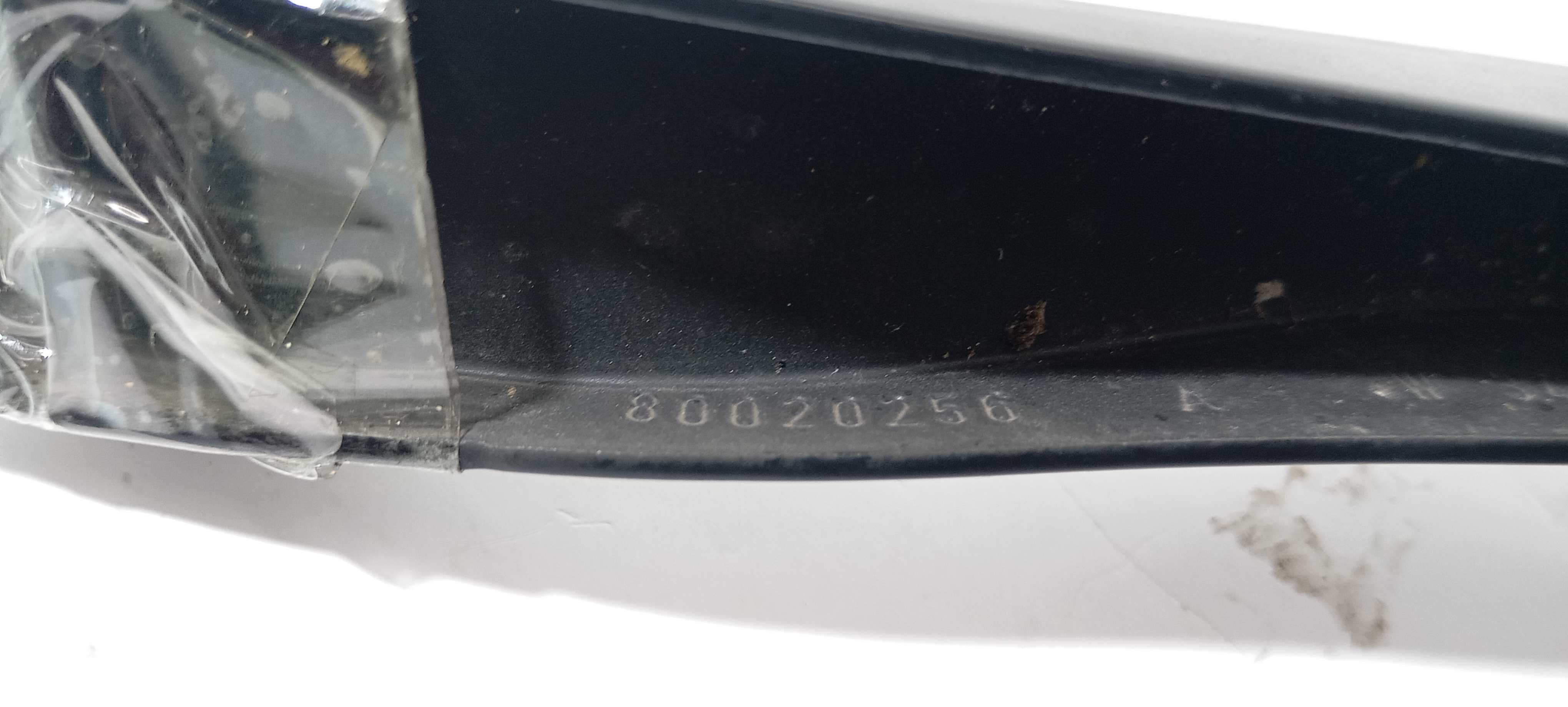 Braço Limpador Direito Renault Sandero 1.0 2020 80020256 Direito 7