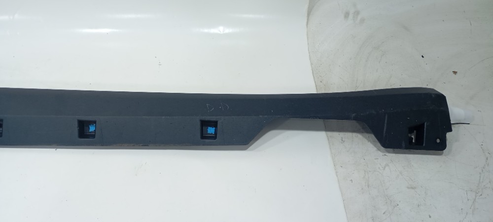 Spoiler Lateral Direito Gm Tracker Lt 2024 26227795 Preto 5