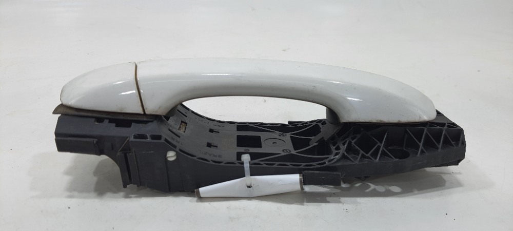 Maçaneta Externa Traseira Direita Vw Virtus 2023 6ea839885a Branca Traseira 2