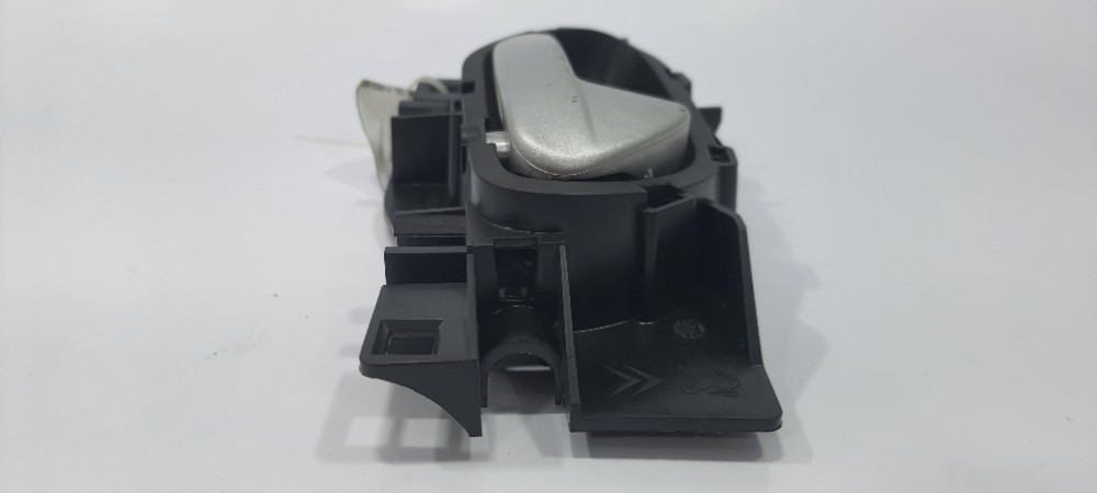 Maçaneta Interna Direito Dianteiro Peugeot 208 2018 303965 Preto Traseira 3
