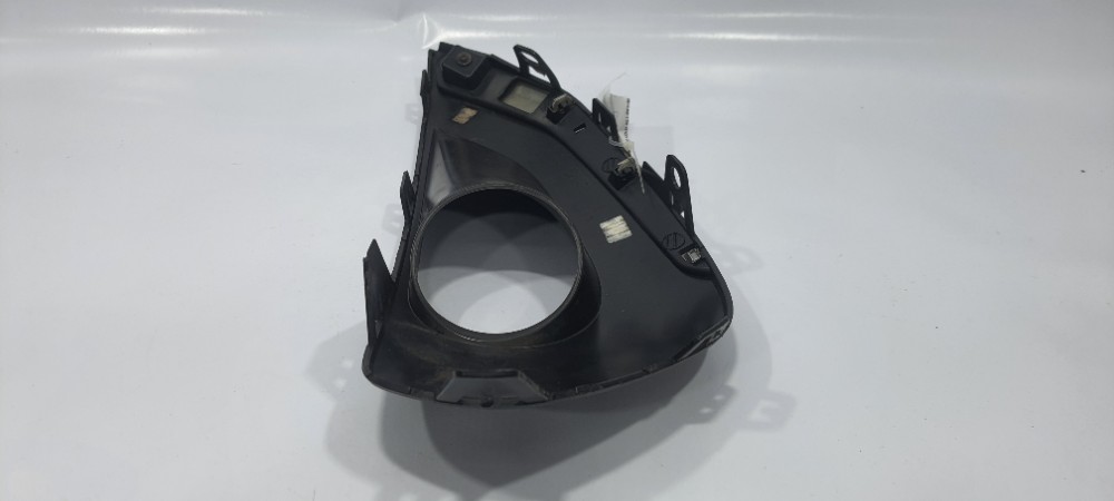 Moldura Farol Milha Esquerdo Peugeot 208 1.2 2018 9815422077 Esquerdo 2