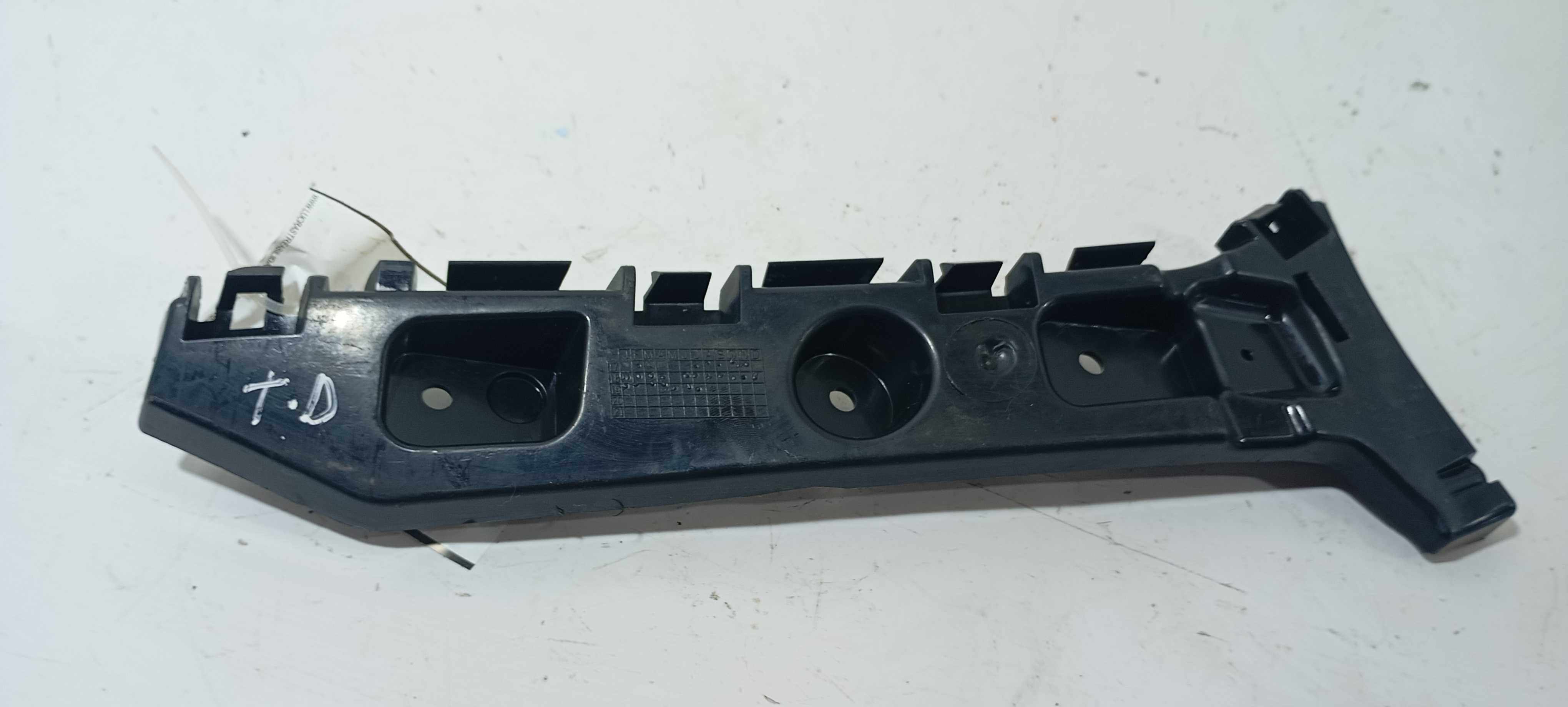 Guia Parachoque Traseiro Direito Ford Ka 2020 J7bbf17a881 1