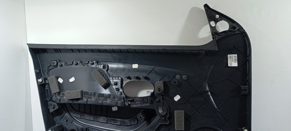 Forro Porta Dianteiro Direito Renault Sandero 2020 809002256 1