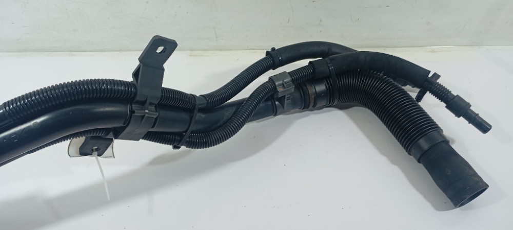 Gargalo Tanque Kia Sorento Ex 2.4 310302p000 Preto 4