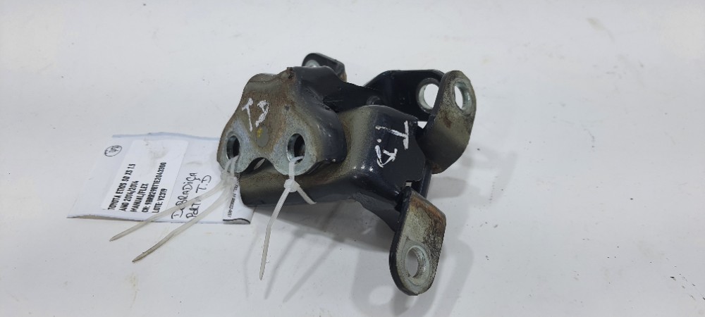 Dobradiça Porta Traseira Direita Toyota Etios Sedan 2014 3