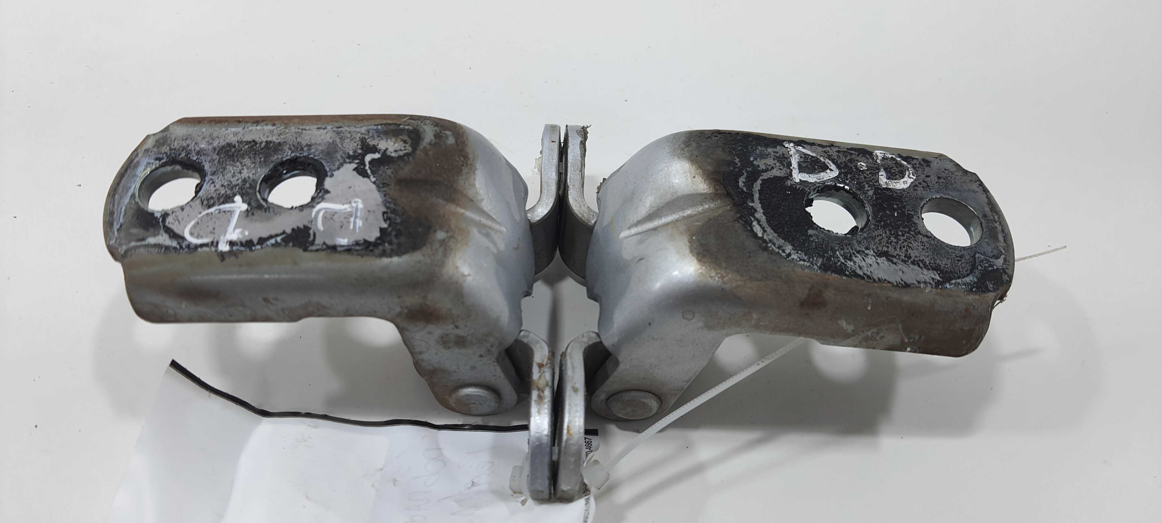 Dobradiça Porta D Direita Nissan Tiida Sedan 1.8 2012 V2305 1