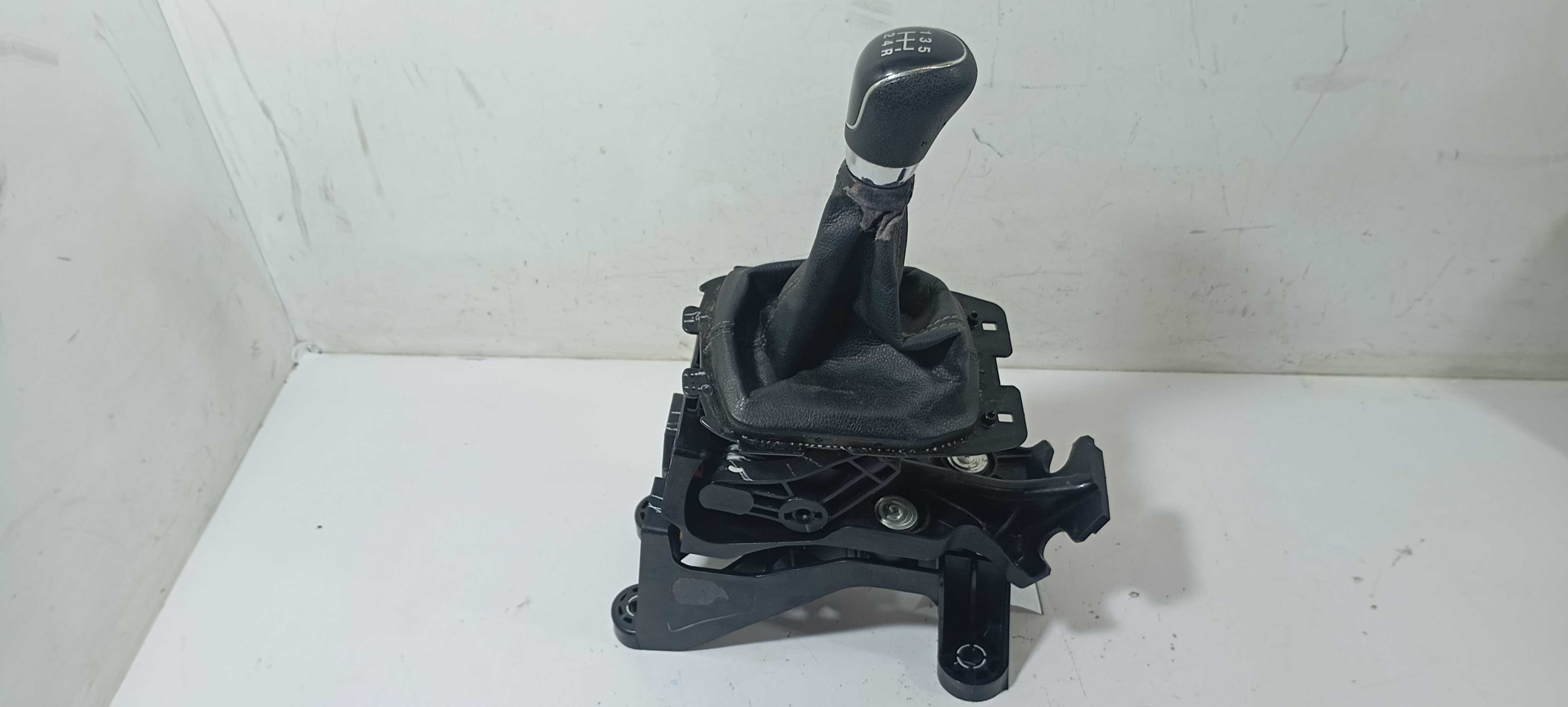 Trambulador Sem Cabos Ford Ka 1.0 2020 J7bz7e395d Preto 3