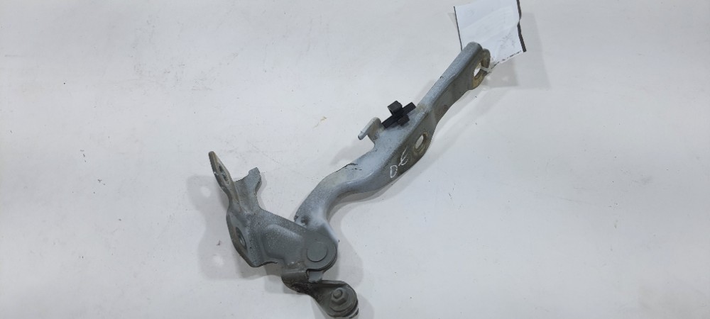 Braço Capô Esquerdo Chevrolet Cruze Sedan 2014 95133599 3