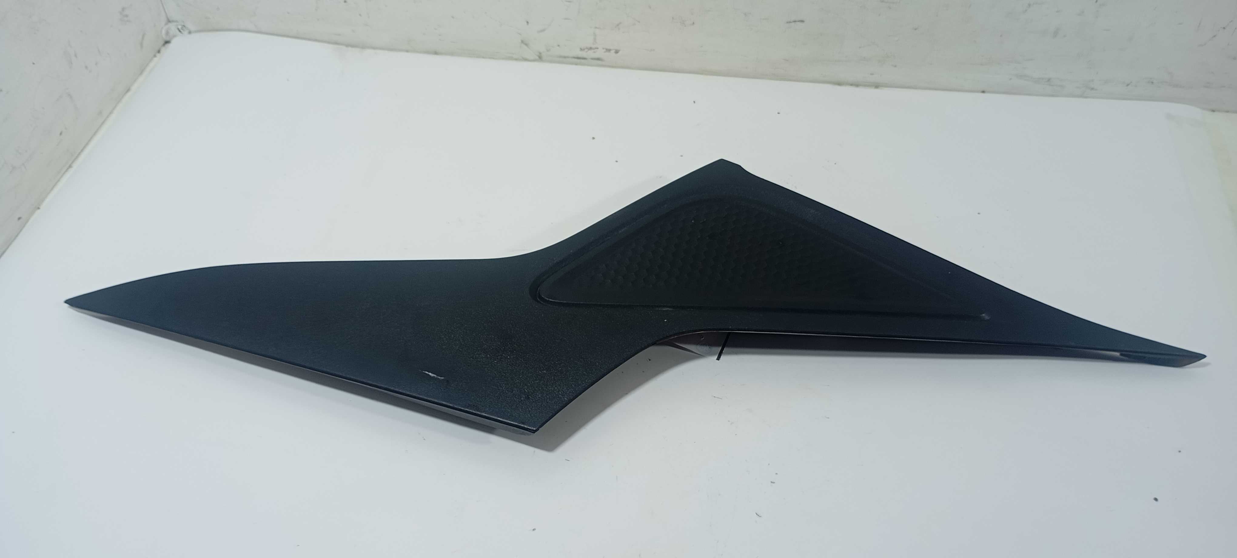 Moldura Externa Porta Traseira Esquerda Hb20 2023 87830r1500 Preto 1