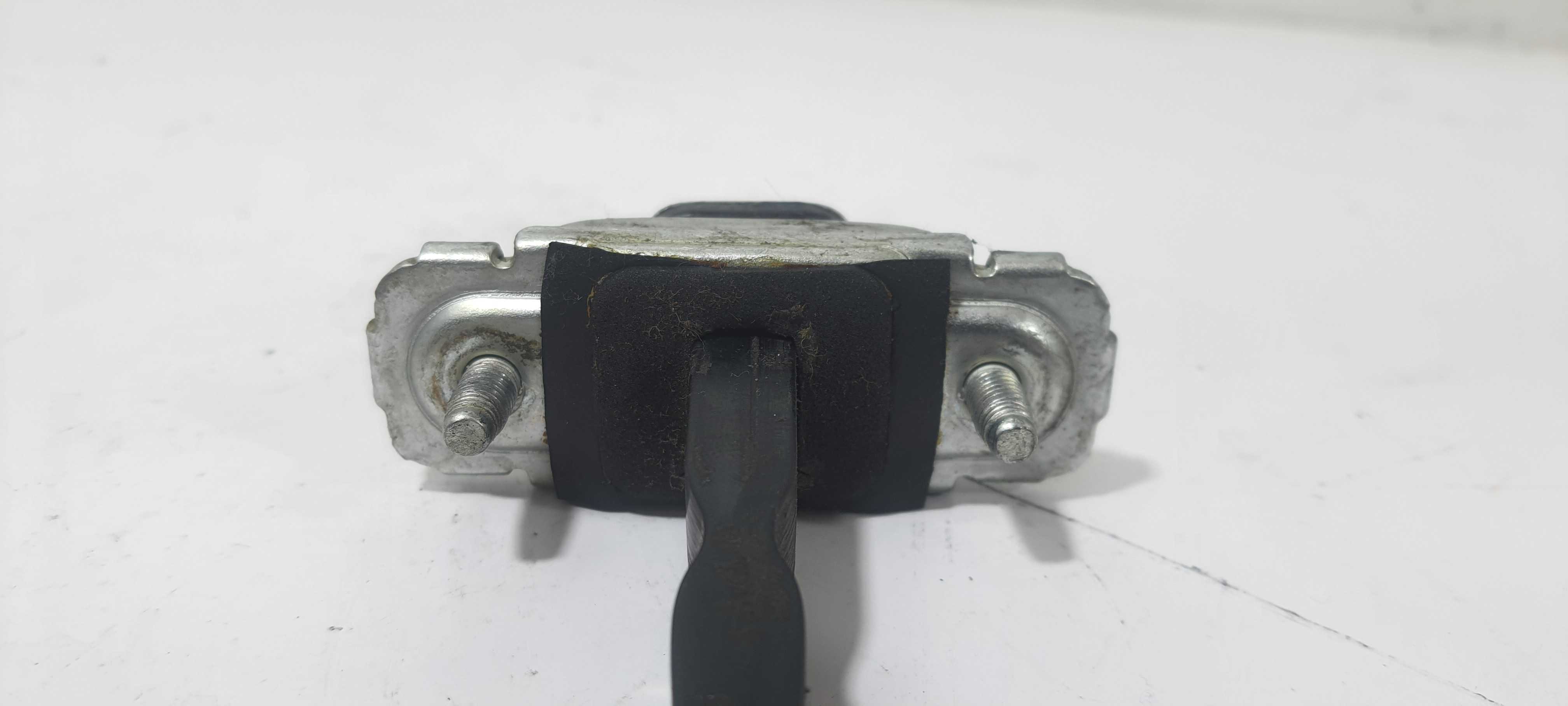 Limitador Porta Diant. E. Gm Onix Activ 1.4 18 52158971 1