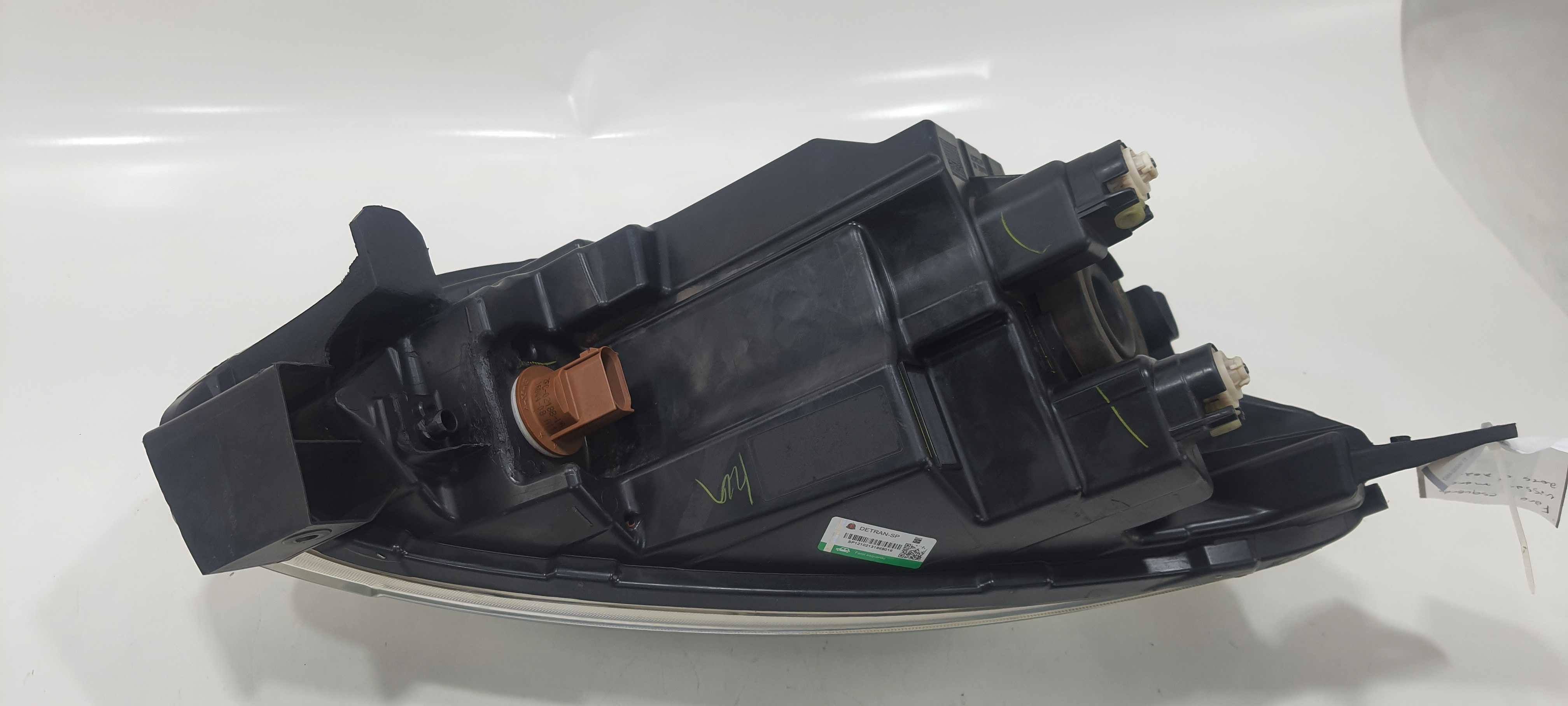 Farol Esquerdo Recuperado Nissan March 2015/20 22540401 3
