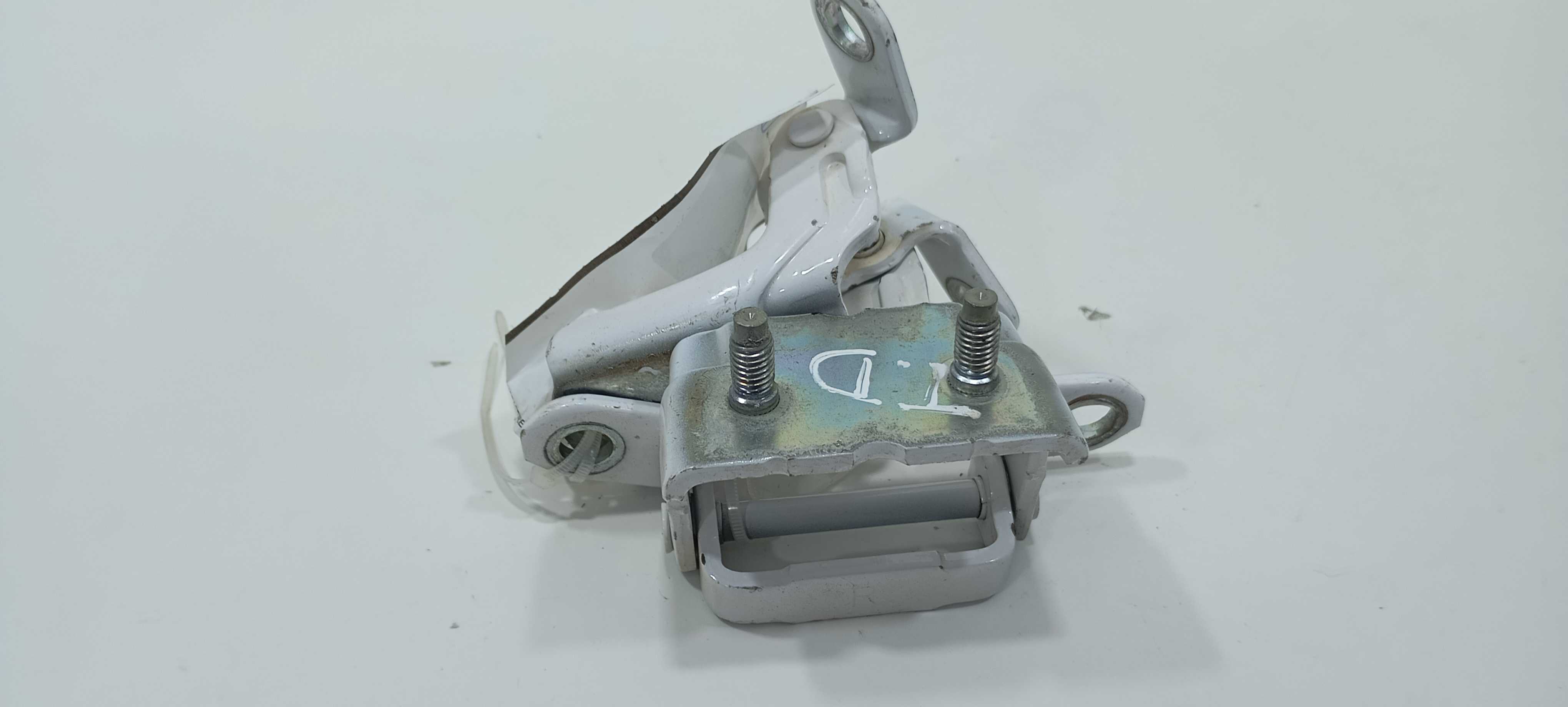 Dobradiça Porta Tras Dir Nissan March Sv 1.0 2016 9787051m0a 4