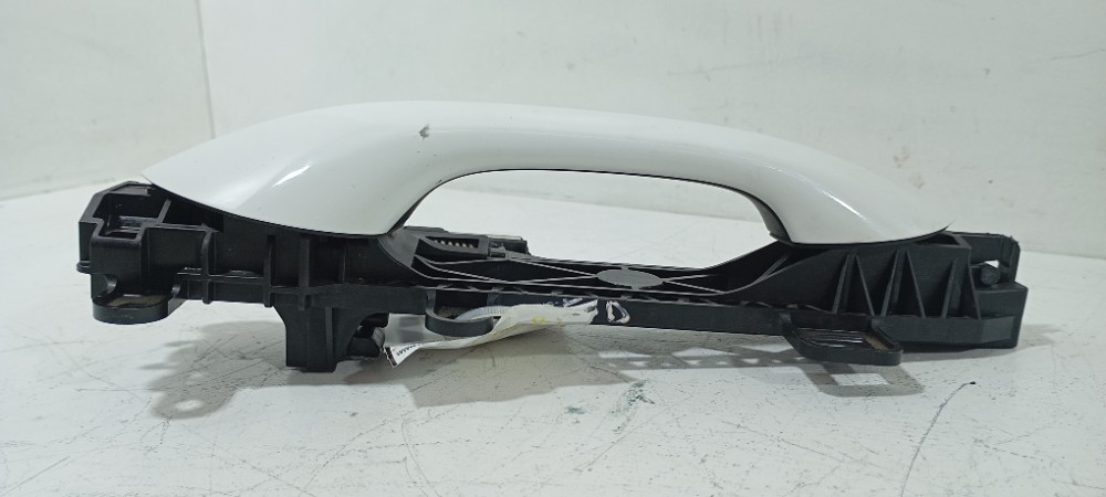 Maçaneta Porta Exter. Tras. D. Gm Onix Sedan Lt 1.0 24 V2303 Branco Traseira 9