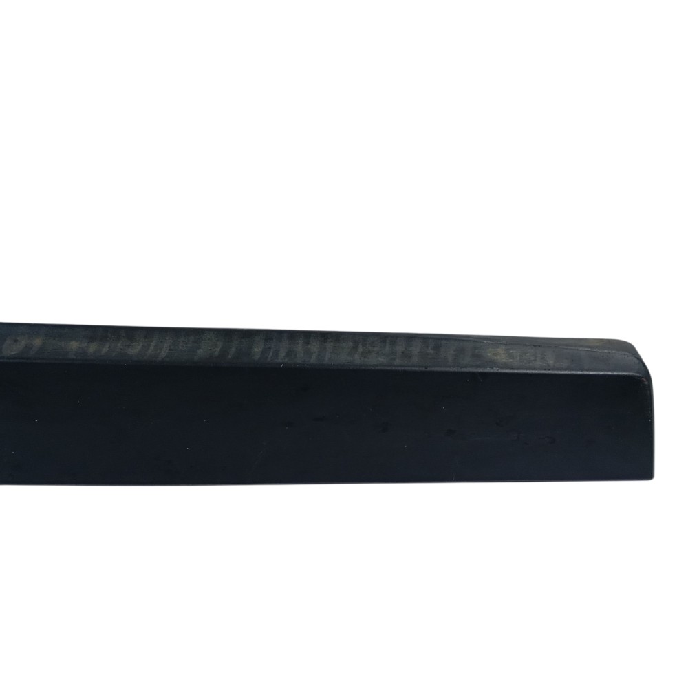 Moldura Porta Dianteira Esquerda Tracker 2018 95275365 Preto 3