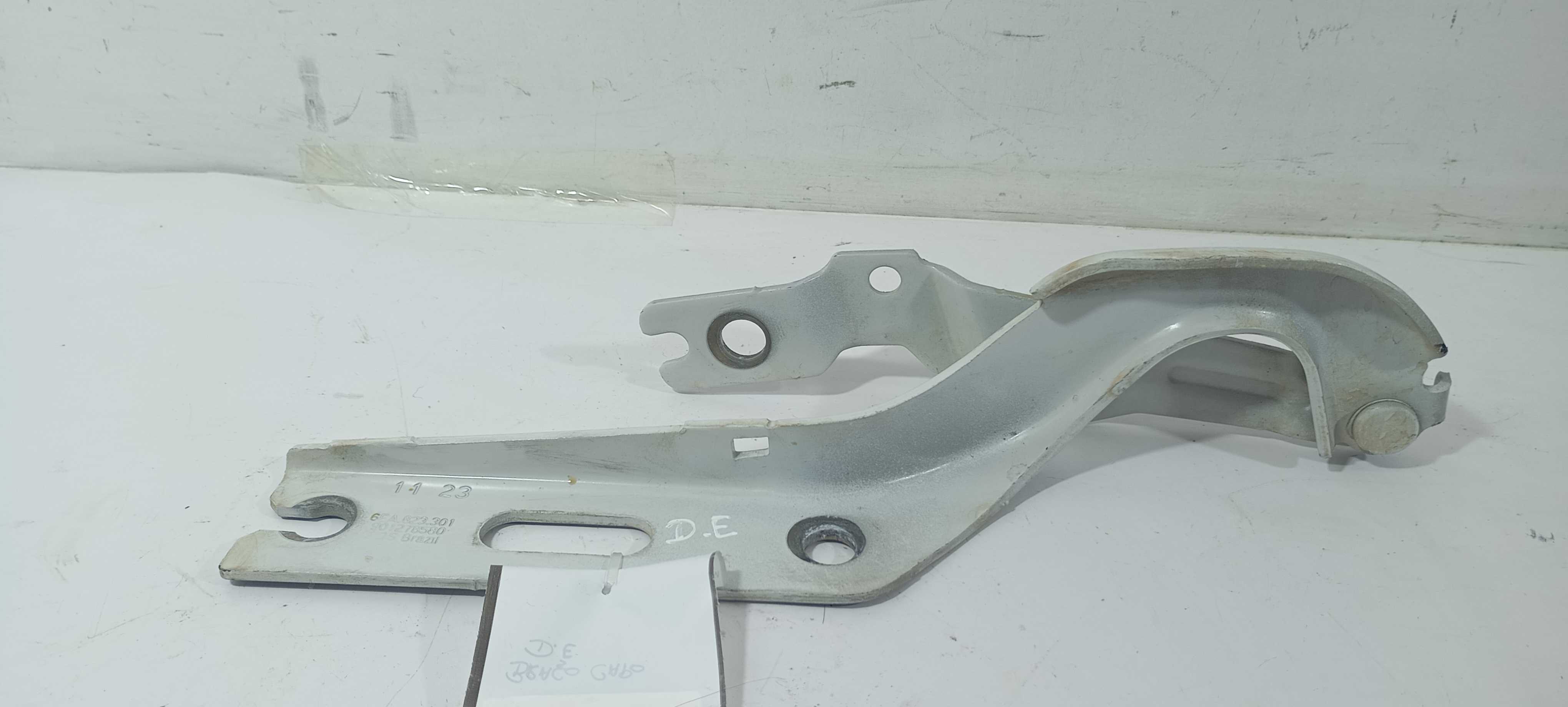 Dobradiça Capo Esquerdo Vw Virtus Confort 1.0 2023 6ea823301 3