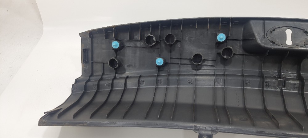 Acabamento Painel Traseiro Kia Sorento 2.4 2012 857702p000 3