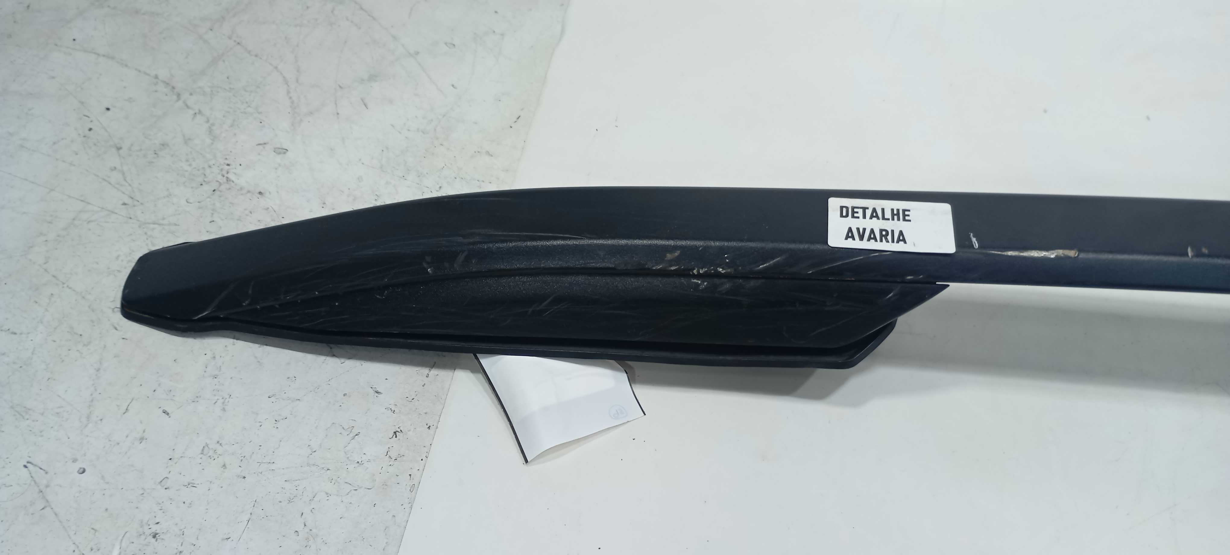 Rack Teto Direito Gm Tracker Lt 2024 30026492 Detalhe Preto 2