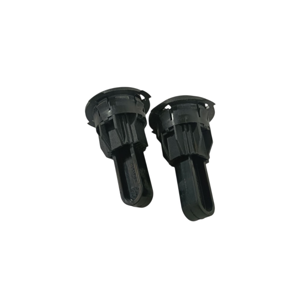 Pino Trava Radiador Renault Duster 2016 214450001r 2