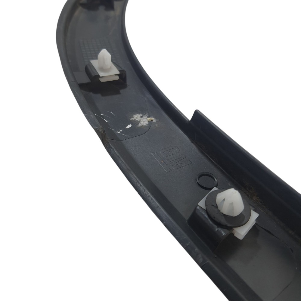 Moldura Roda Traseira Esquerda Gm Tracker Lt 2018 95298241 Preto 9