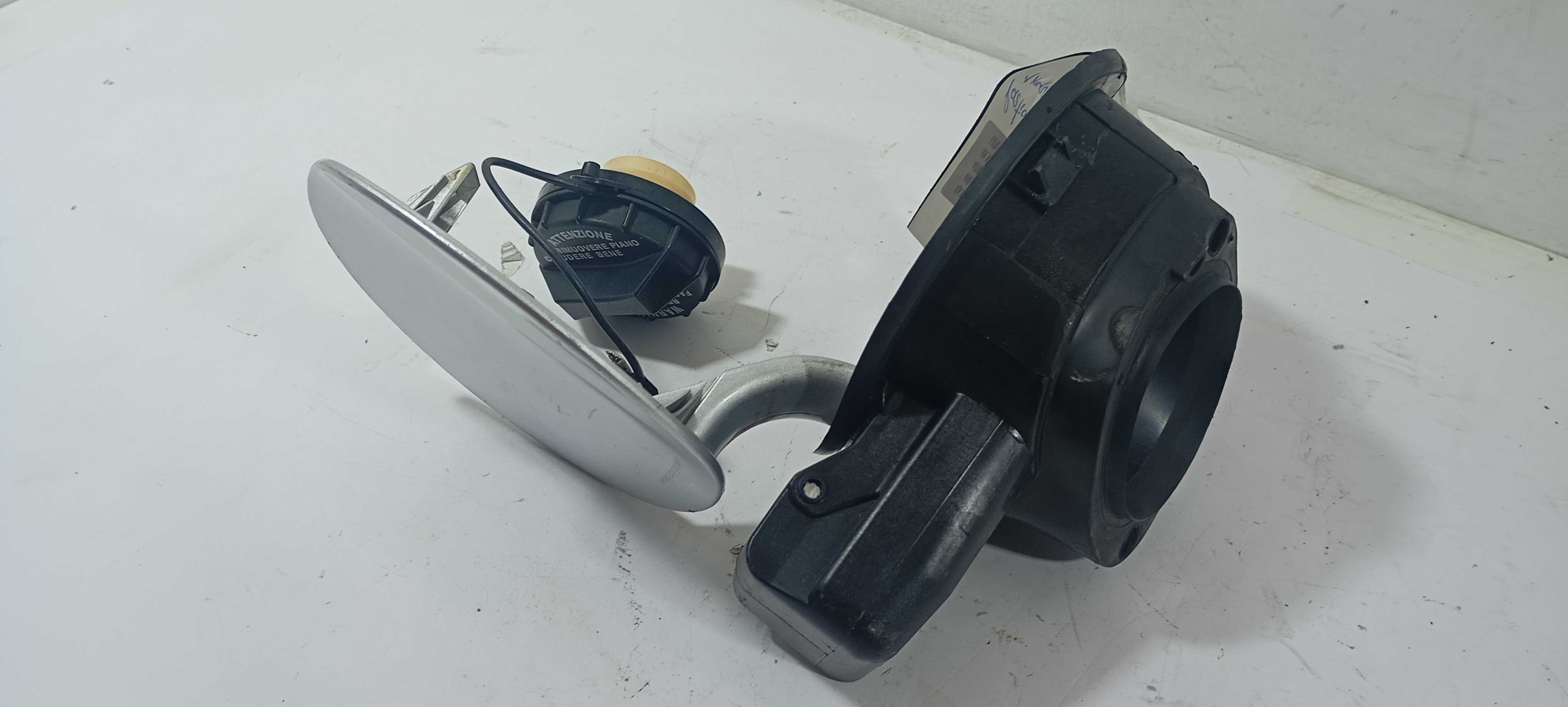 Portinhola Tanque Kia Sorento Ex 2.4 695102p000 4