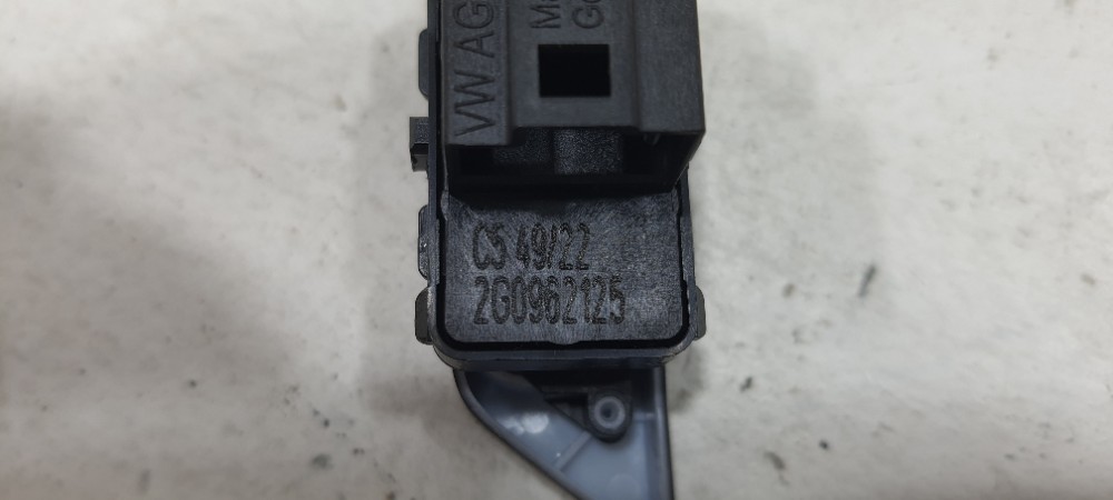 Botão Trava Volkswagen Virtus 2023 2g0962125 5
