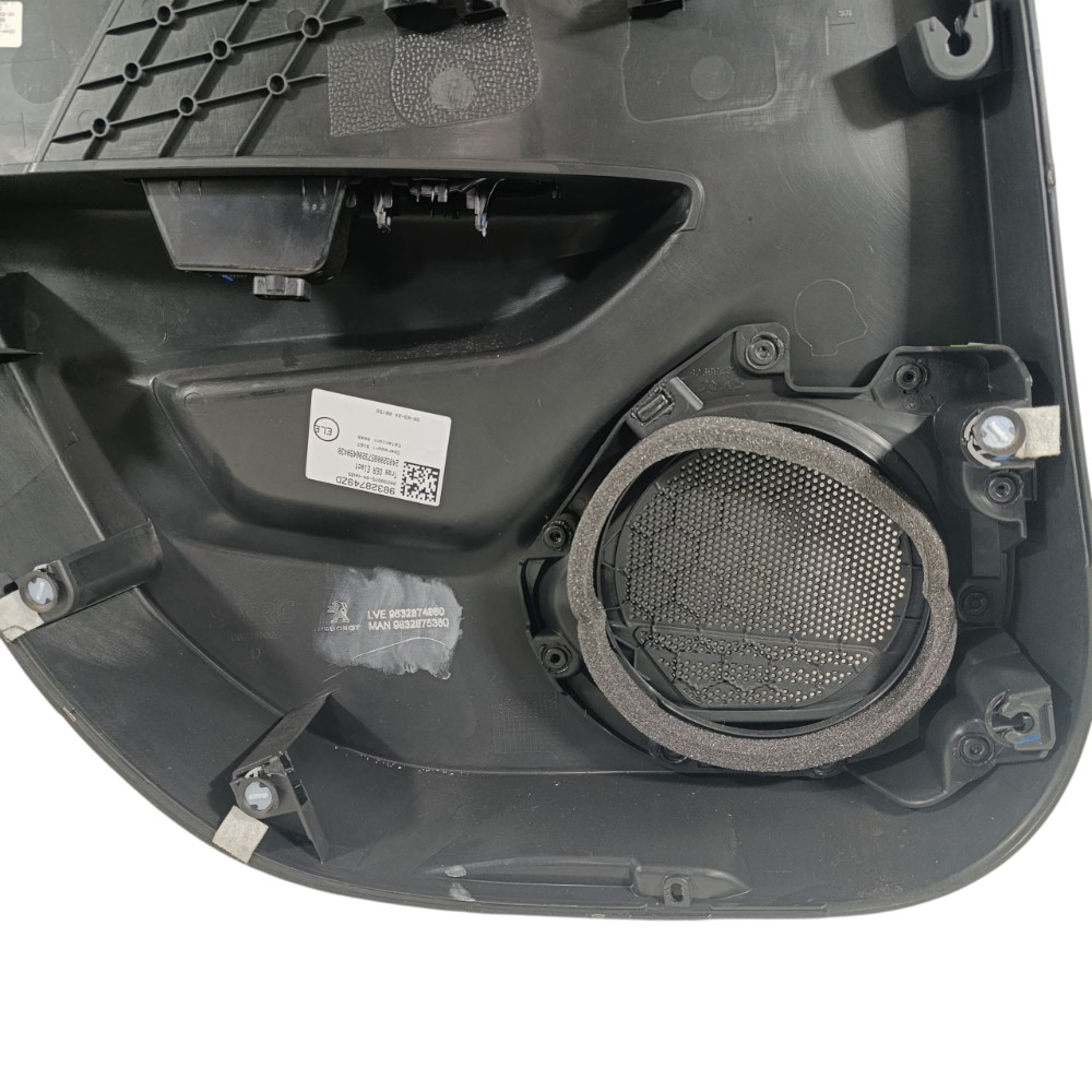 Forro porta traseira direita Peugeot 208 2024 9832874980 6