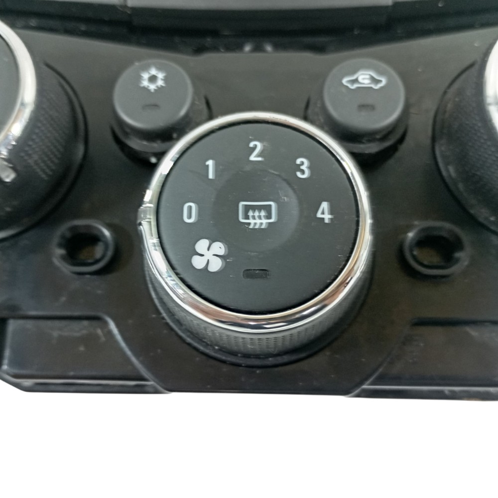 Comando Ar Condicionado Gm Tracker Lt 1.4 2018 42521433 5