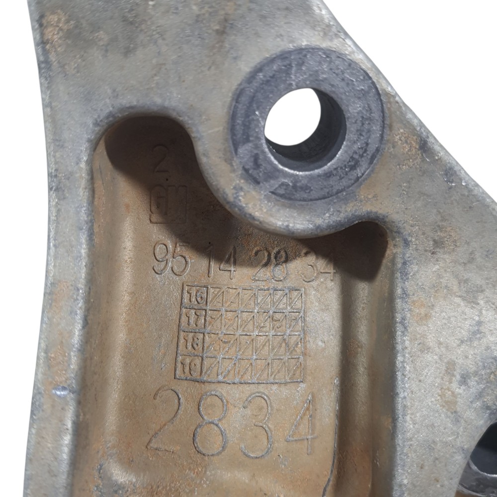 Suporte Inferior Coxim Cambio Gm Tracker Lt 2018 95142834 4
