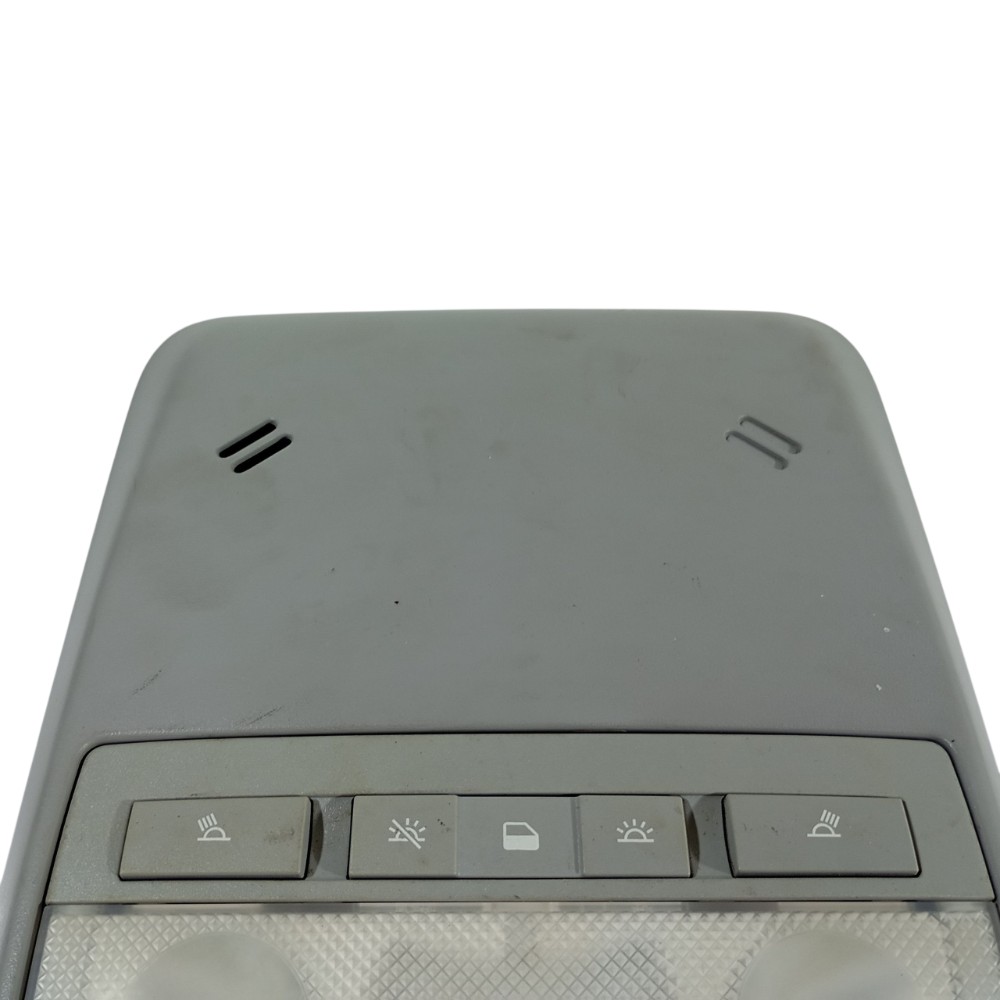 Luz Teto Dianteira Gm Tracker Lt 1.4 2018 42630629 Detalhe 2