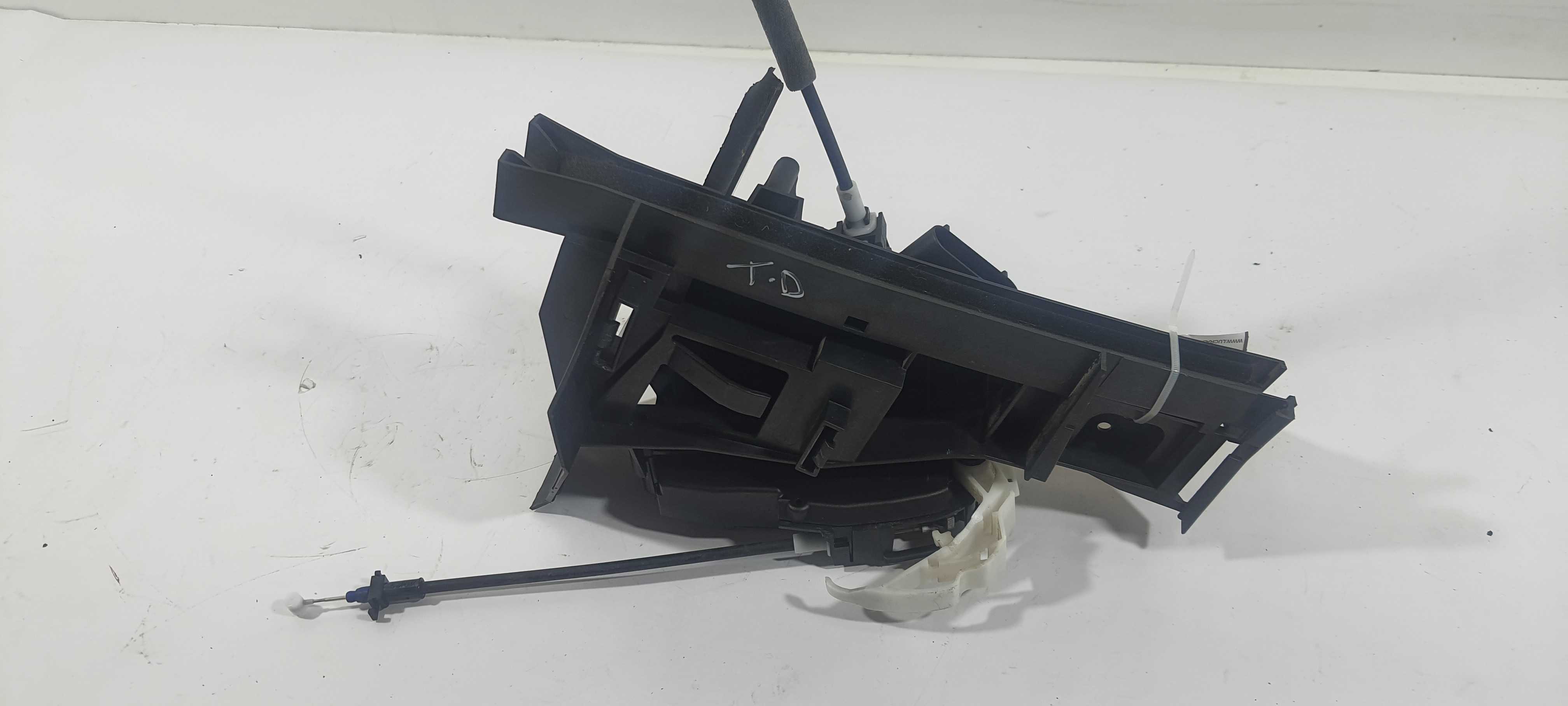 Fechadura Porta T. Direito Ford Focus Se At 2.0 2015 V2285 3