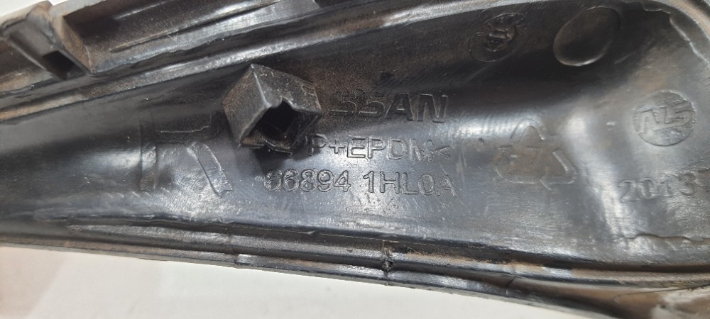 Moldura Churrasqueira Direito Nissan March 2019 668941hl0a Preto 6