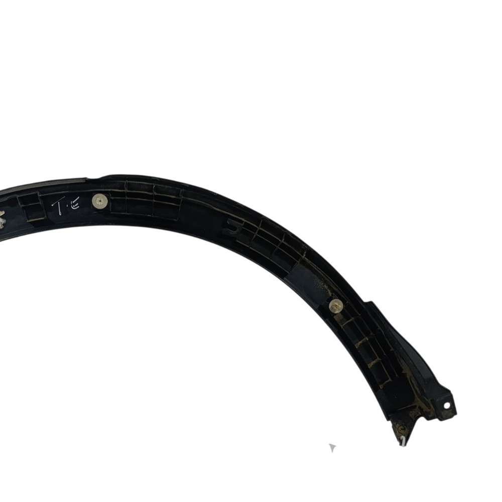 Moldura Vão Roda Traseira Esquerda S-cross 2016 7726161m0l Preto 6