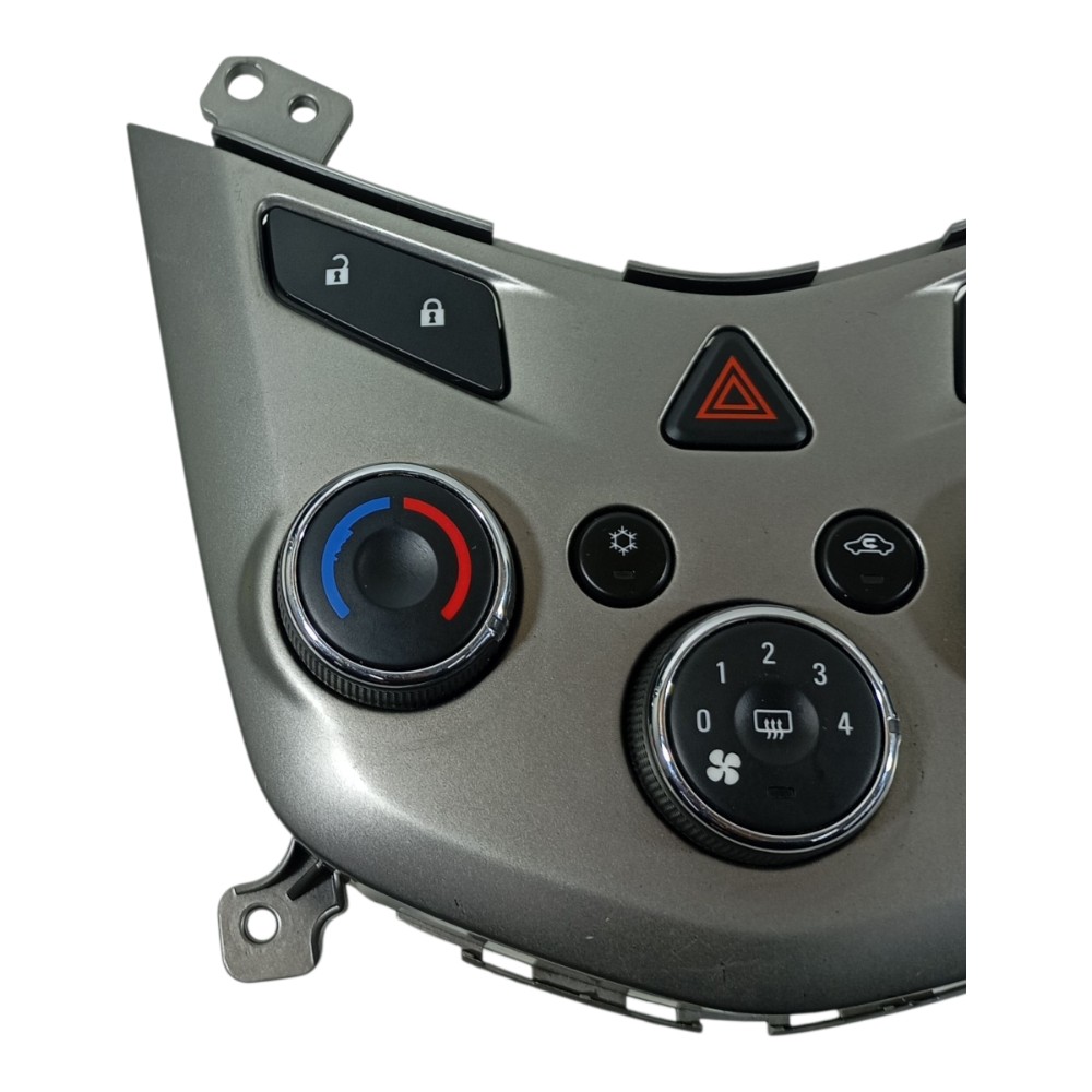 Comando ar condicionado chevrolet sonic 2013 95076682 8