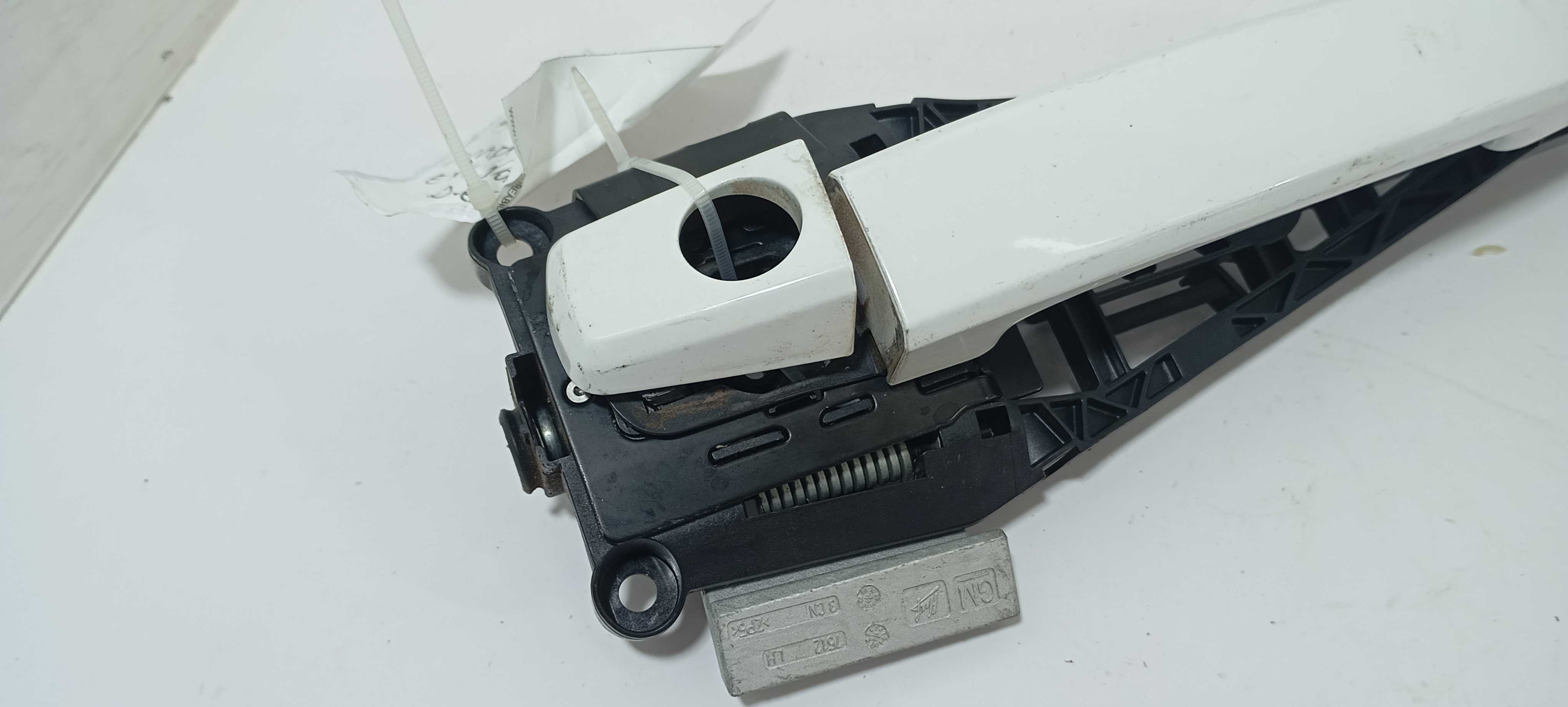 Maçaneta Ext Porta Dianteira Esquerda Cruze 2014 52160759 Branco Dianteira 5