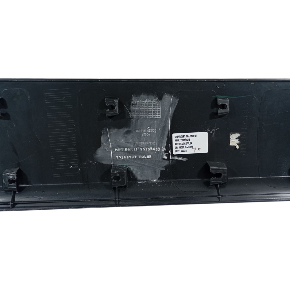 Moldura Porta Traseira Esquerda Gm Tracker 1.4 2018 95161597 Preto 3