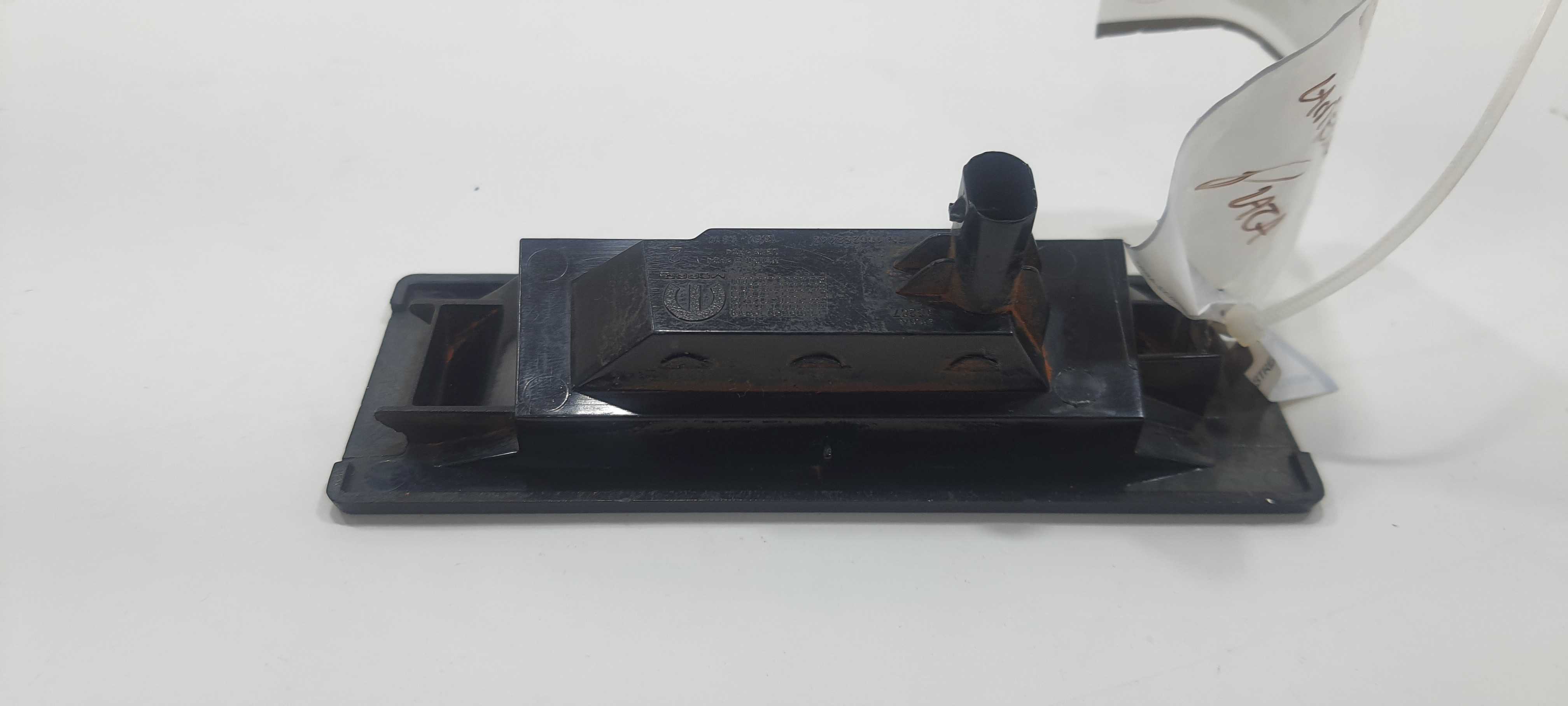 Lanterna De Placa Fiat Strada Freedom 1.3 2021 V2298 3