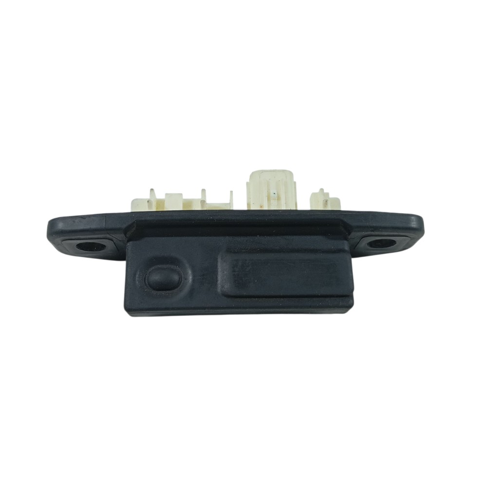 Botao porta malas toyota yaris 2018