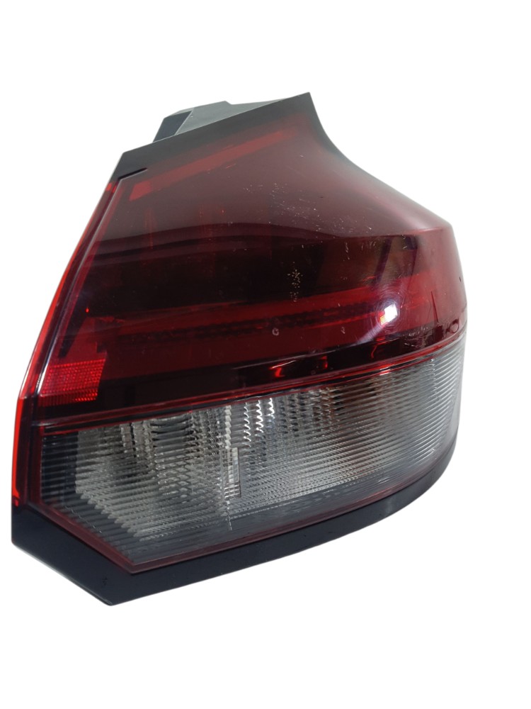 Lanterna Traseira Direita Nissan Kicks 2022148r000011 Direito/passageiro Vermelha 2