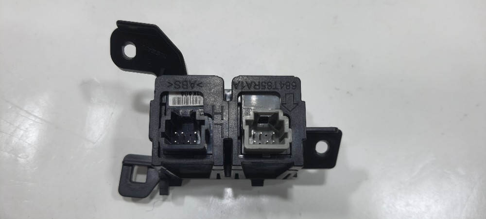 Botão Estabilidade Nissan Kicks Ano 2019 684t65ra1a Preto 2